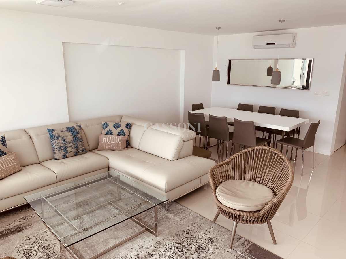 Apartamento ID.1984 -  Penthouse de 3 dormitorios en playa mansa