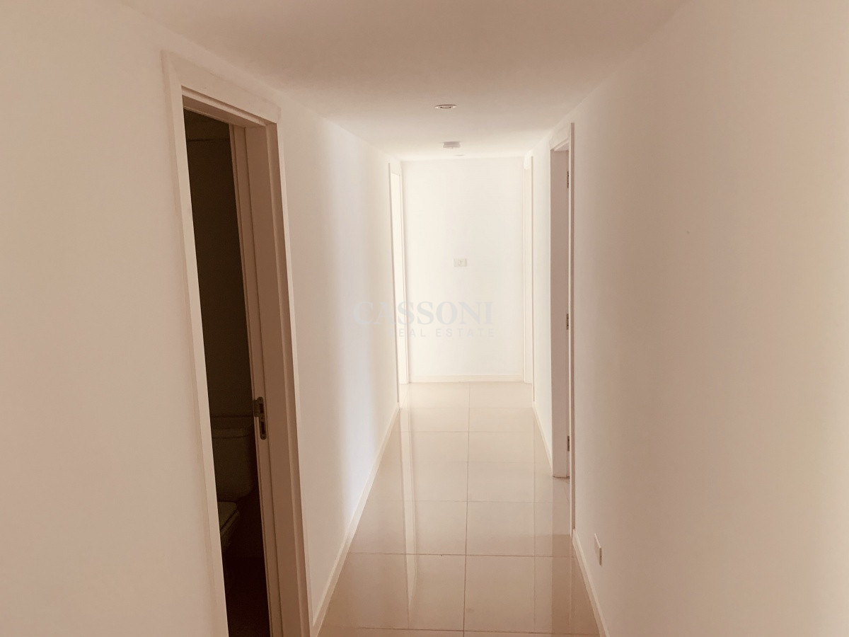 Apartamento ID.1984 -  Penthouse de 3 dormitorios en playa mansa