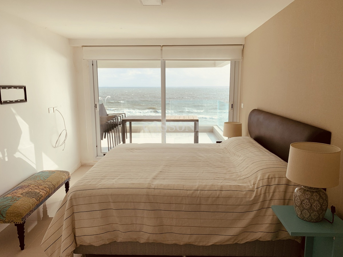Apartamento ID.1984 -  Penthouse de 3 dormitorios en playa mansa