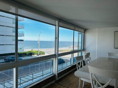 Venta apartamento  4 dormitorios con vista mar Peninsula