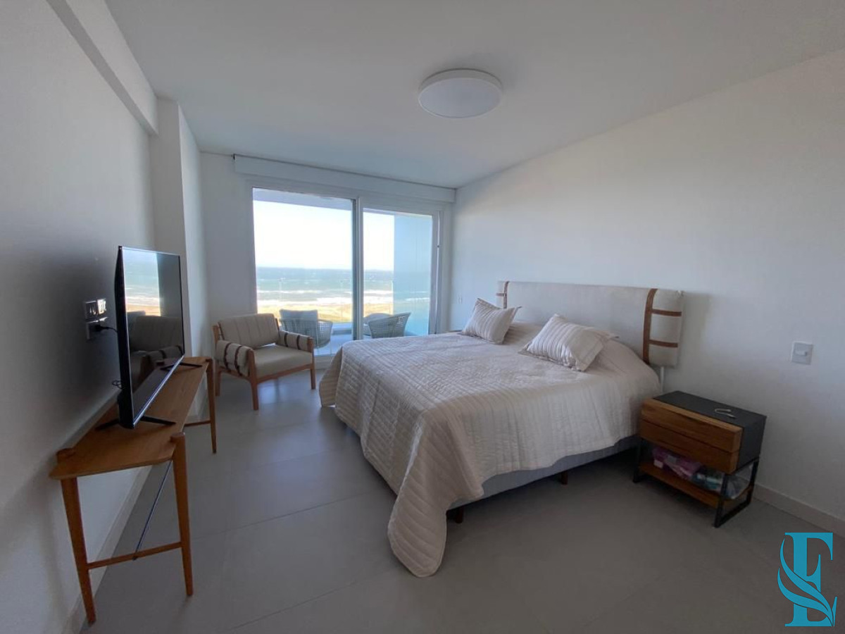 Apartamento ID.226 - Alquilo apartamento 3 dormitorios con vista al mar en Playa Brava