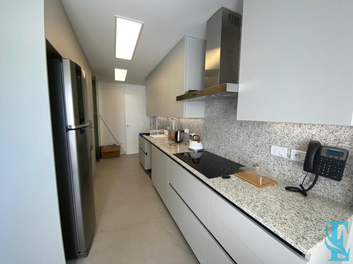 Apartamento ID.226 - Alquilo apartamento 3 dormitorios con vista al mar en Playa Brava
