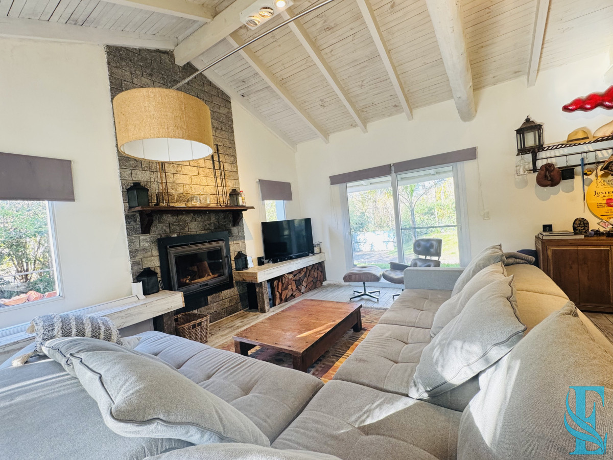 Casa ID.243 - Alquiler casa de 3 dormitorios con piscina Punta del Este
