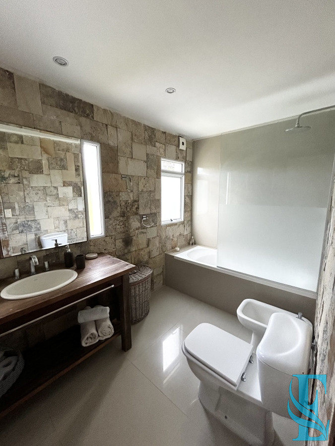Casa ID.243 - Alquiler casa de 3 dormitorios con piscina Punta del Este