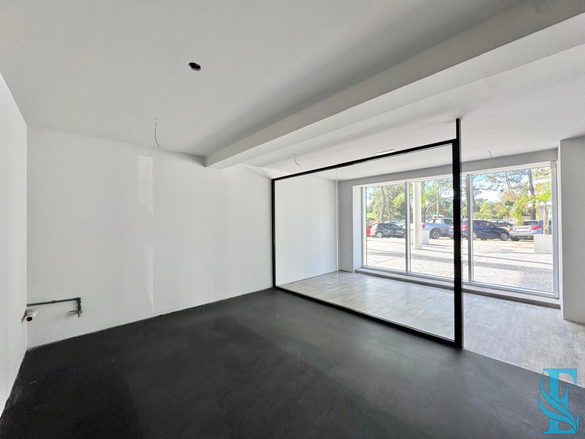 Local Comercial ID.680 - Local en Roosevelt - Punta del Este