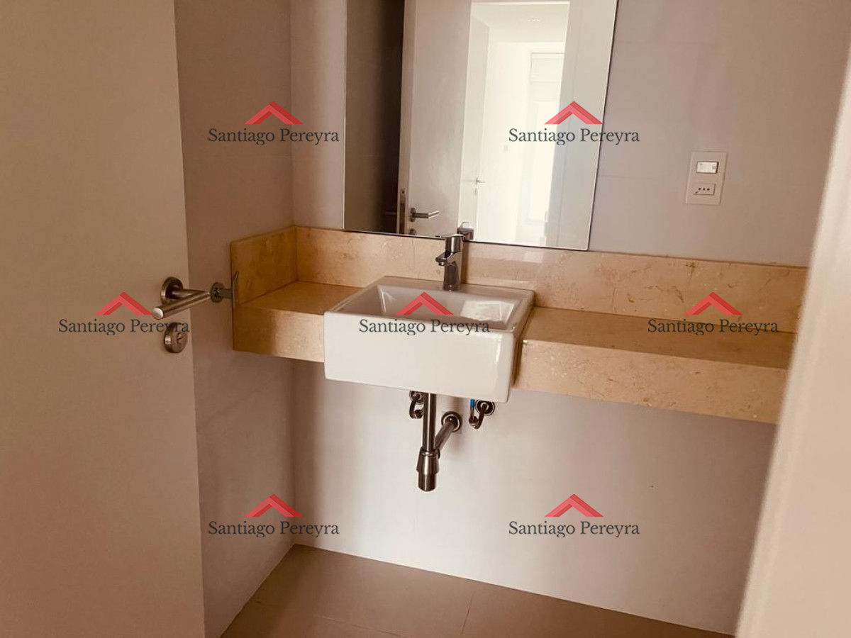 Apartamento ID.13830 - Vendo hermosa unidad de 3 suites frente al mar