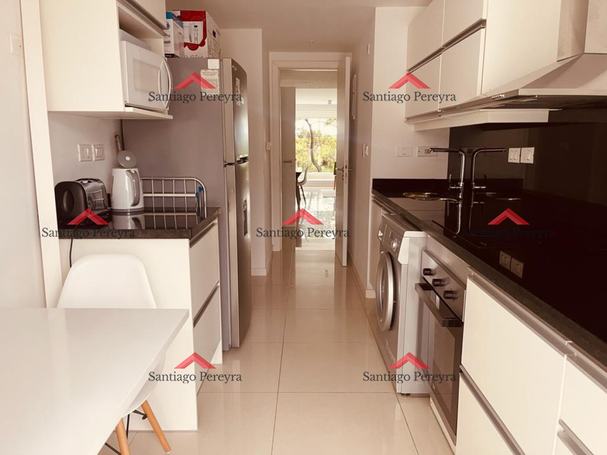 Apartamento ID.13830 - Vendo hermosa unidad de 3 suites frente al mar