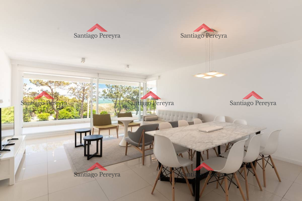 Apartamento ID.13830 - Vendo hermosa unidad de 3 suites frente al mar