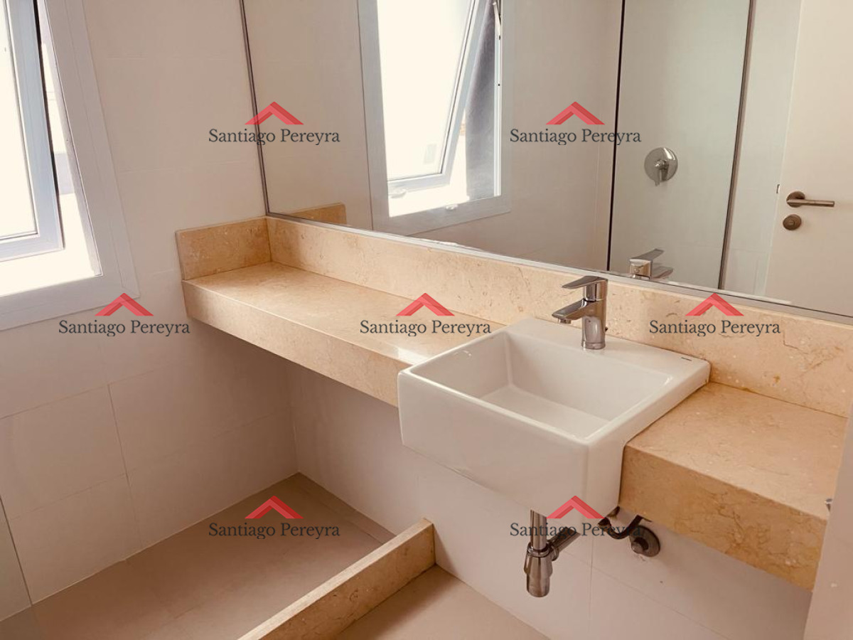 Apartamento ID.13830 - Vendo hermosa unidad de 3 suites frente al mar