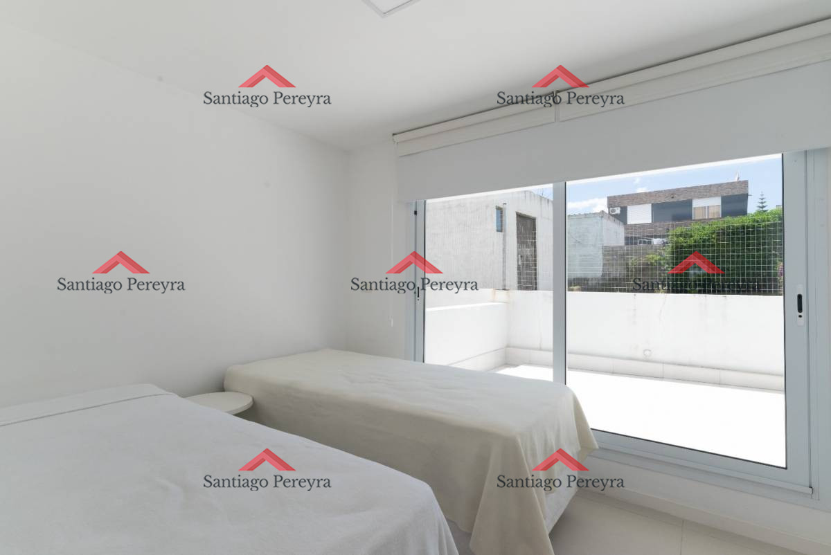 Apartamento ID.13830 - Vendo hermosa unidad de 3 suites frente al mar