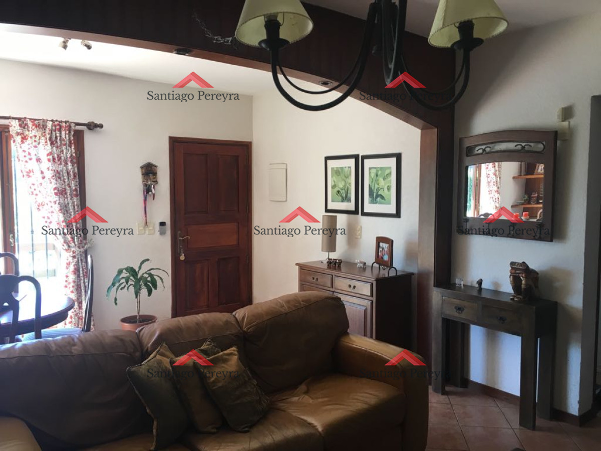 Casa ID.8850 - Vendo hermosa propiedad en Pinares