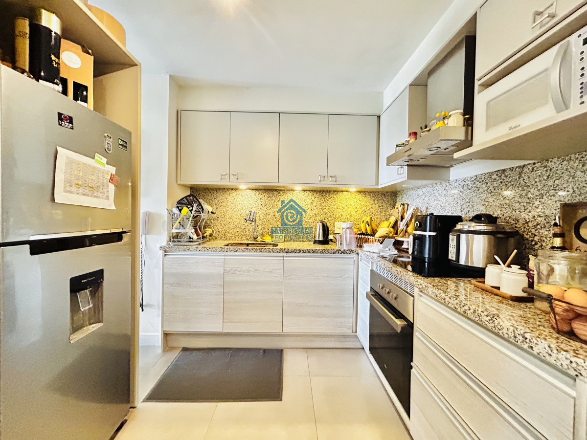 Apartamento ID.586 - Venta apartamento 1 dormitorio y 2 baños con balcón - Punta del Este