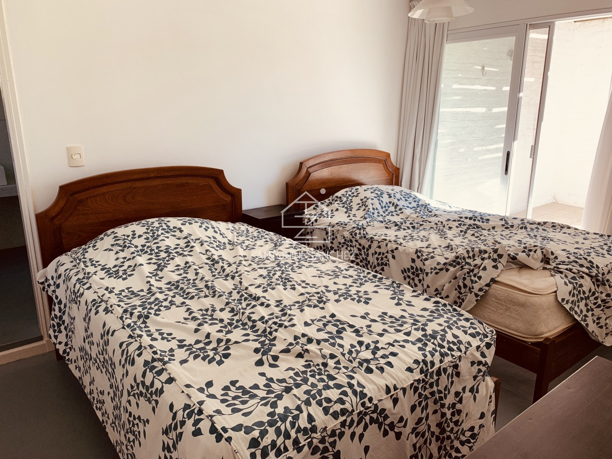 Casa ID.604 - Venta casa de 6 dormitorios en Rincón del Indio Punta del Este