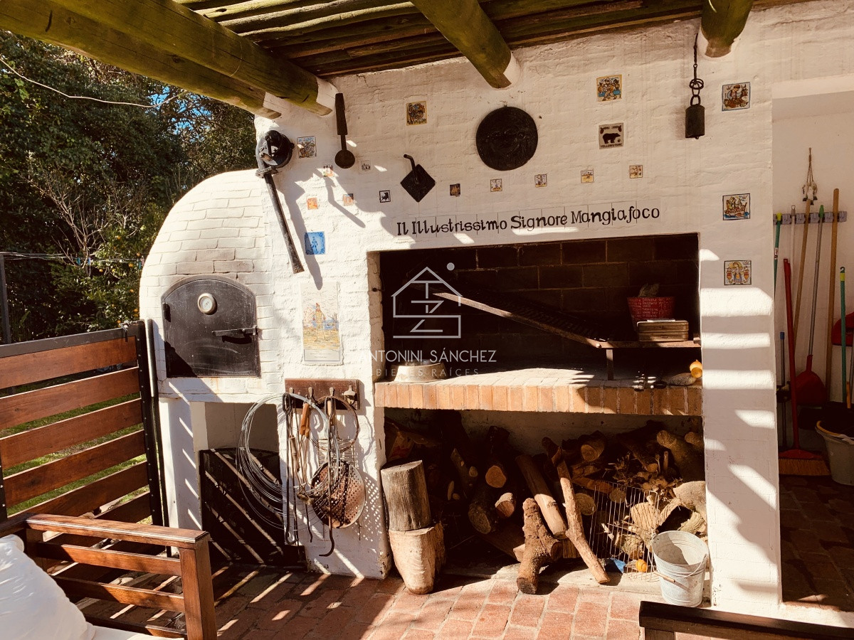 Casa ID.604 - Venta casa de 6 dormitorios en Rincón del Indio Punta del Este