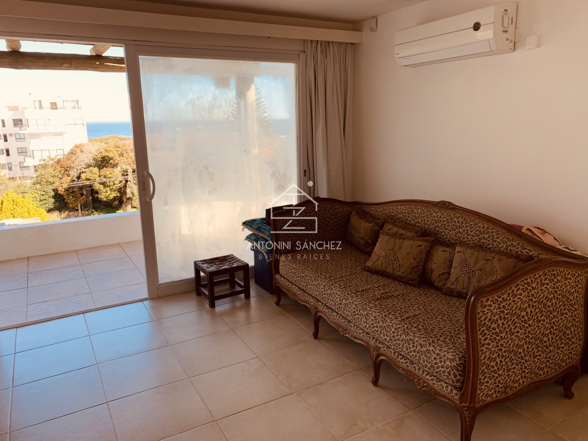 Casa ID.604 - Venta casa de 6 dormitorios en Rincón del Indio Punta del Este