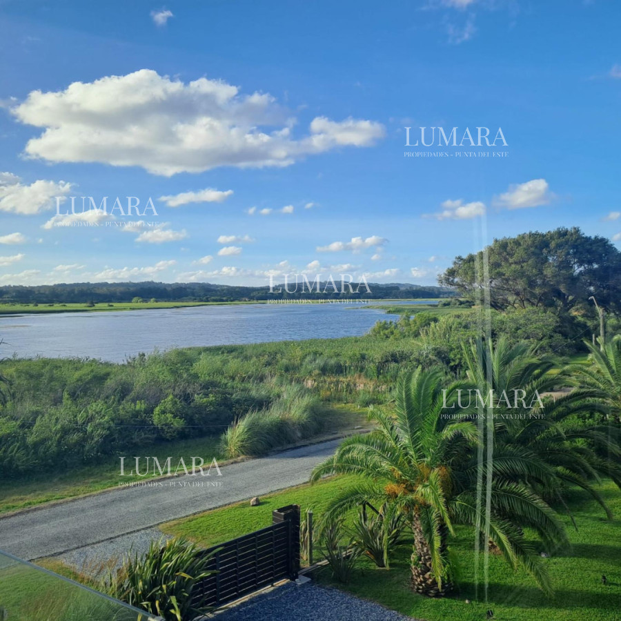 Casa ID.3912 - Casa en Punta del Este, Laguna del Diario