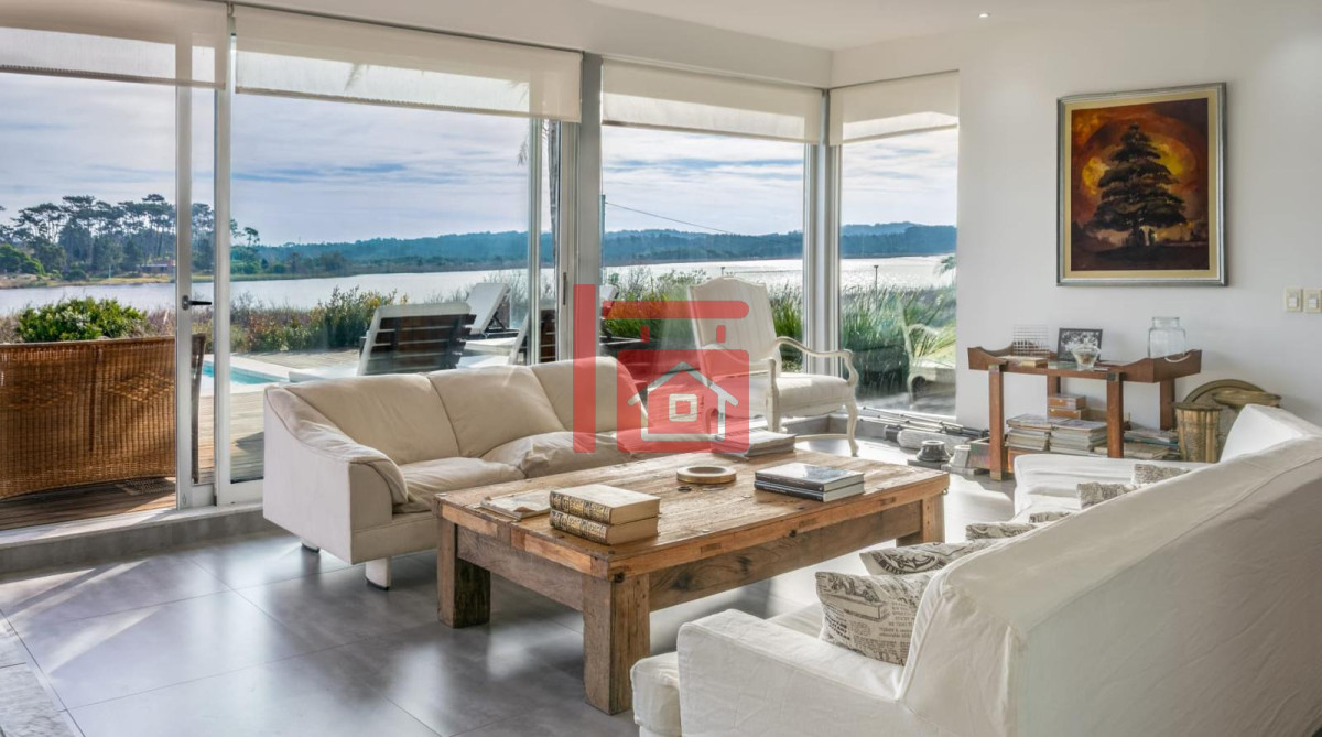 Casa ID.1220 - Casa en Punta del Este, Laguna del Diario