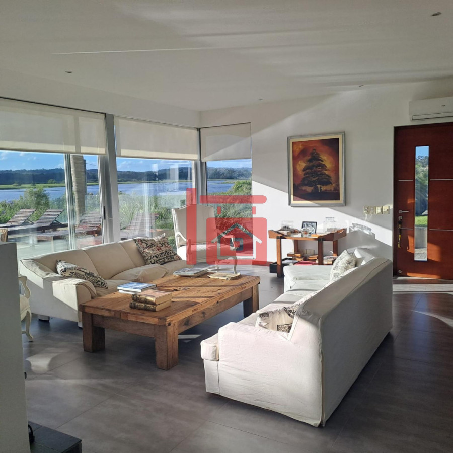 Casa ID.1220 - Casa en Punta del Este, Laguna del Diario