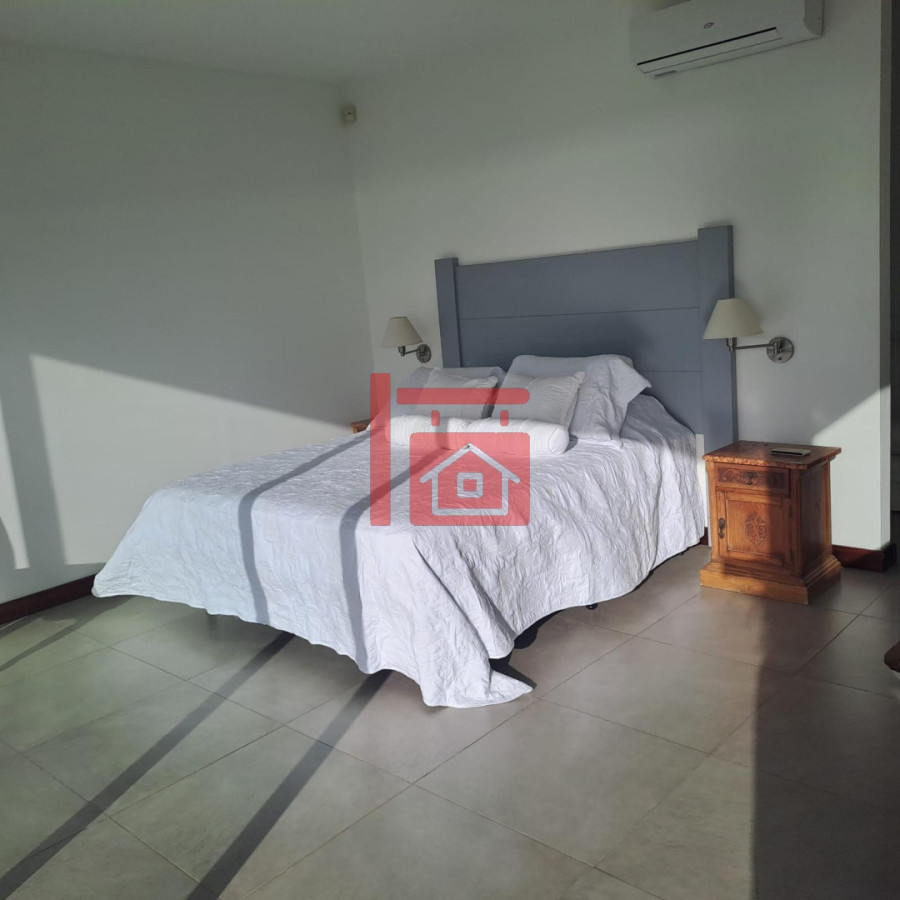 Casa ID.1220 - Casa en Punta del Este, Laguna del Diario