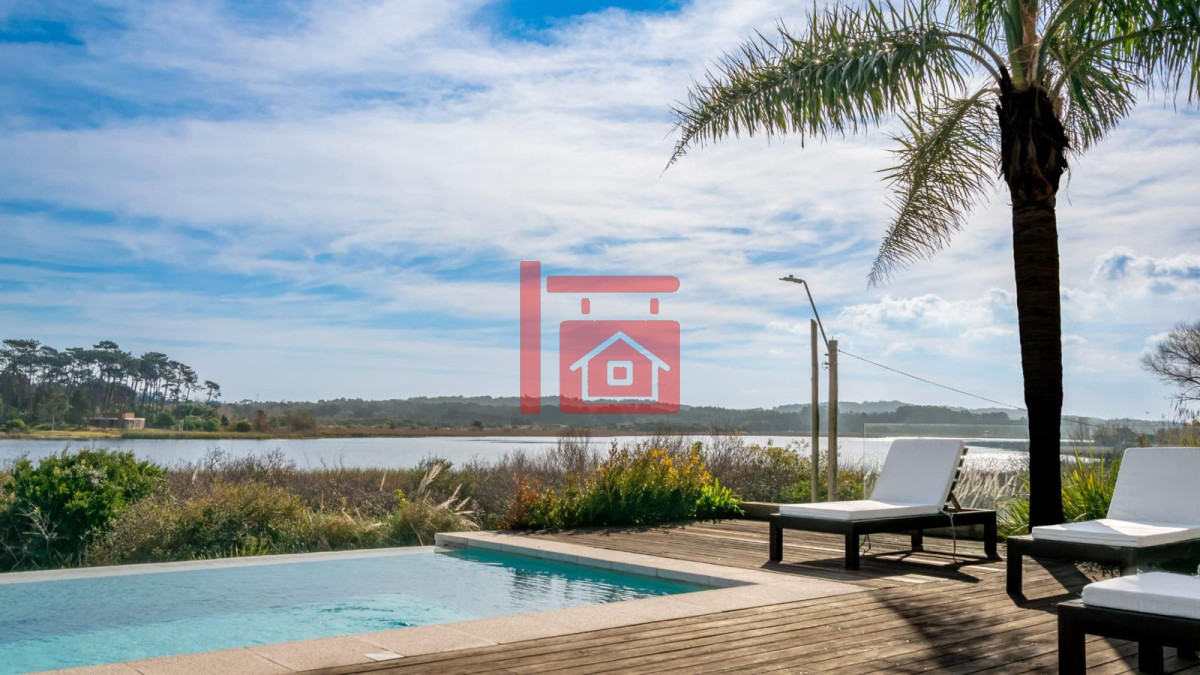 Casa ID.1220 - Casa en Punta del Este, Laguna del Diario