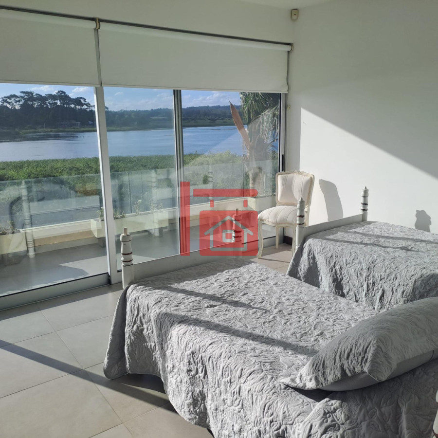 Casa ID.1220 - Casa en Punta del Este, Laguna del Diario