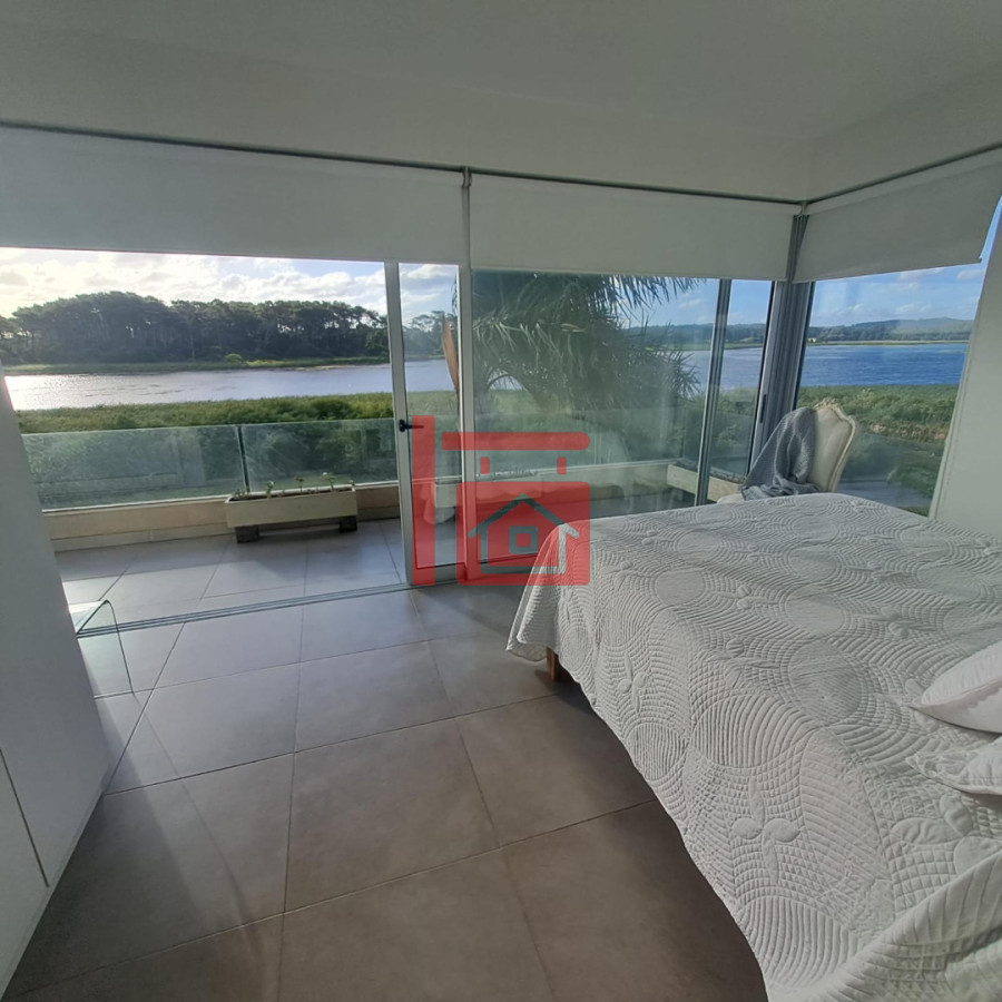 Casa ID.1220 - Casa en Punta del Este, Laguna del Diario