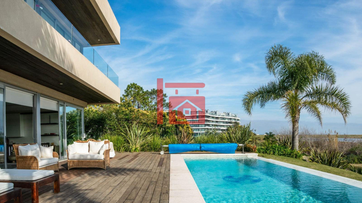 Casa ID.1220 - Casa en Punta del Este, Laguna del Diario