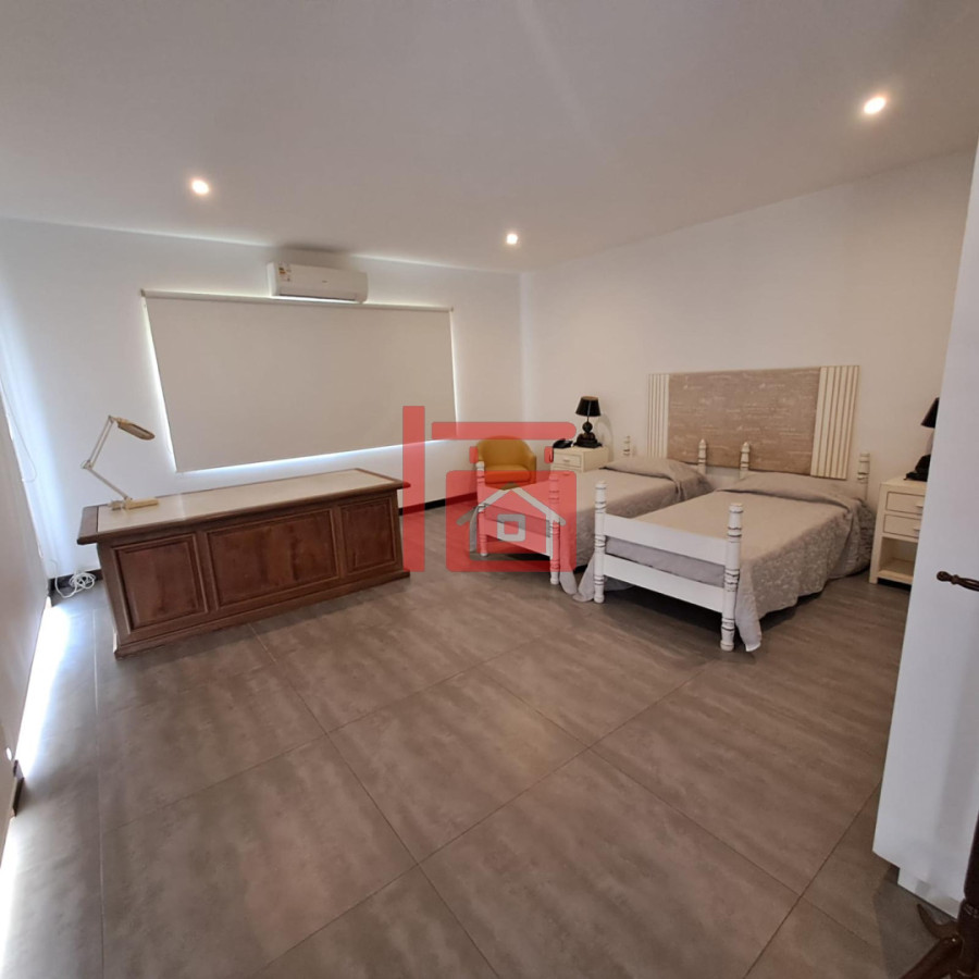 Casa ID.1220 - Casa en Punta del Este, Laguna del Diario