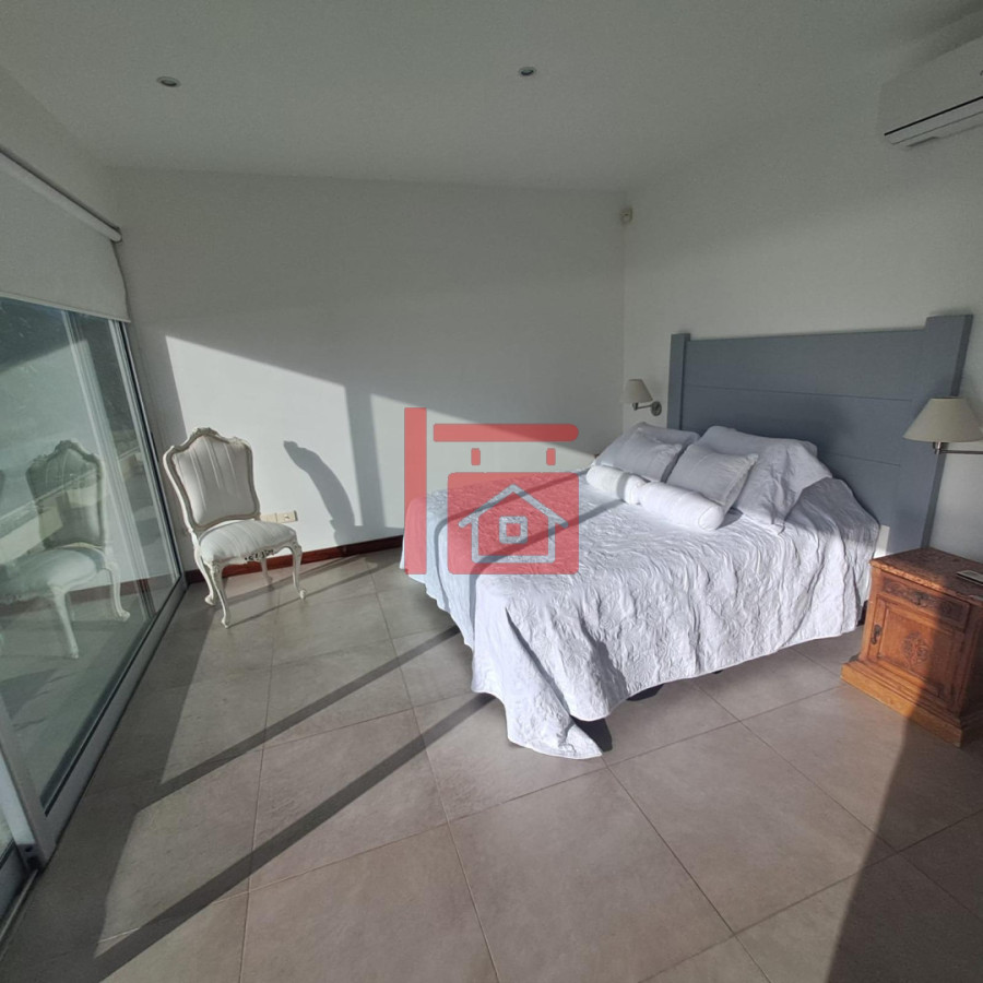 Casa ID.1220 - Casa en Punta del Este, Laguna del Diario