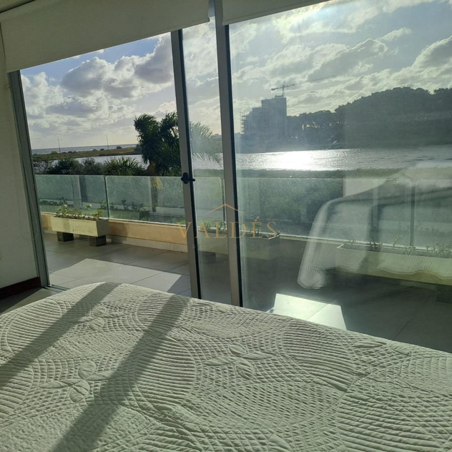 Casa ID.5475 - Casa de 6 Dormitorios en Laguna del Diario, Punta del Este