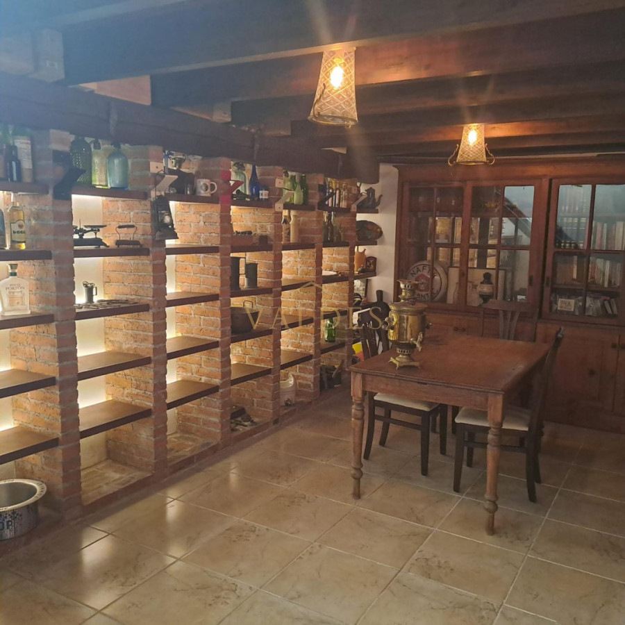 Casa ID.5475 - Casa de 6 Dormitorios en Laguna del Diario, Punta del Este