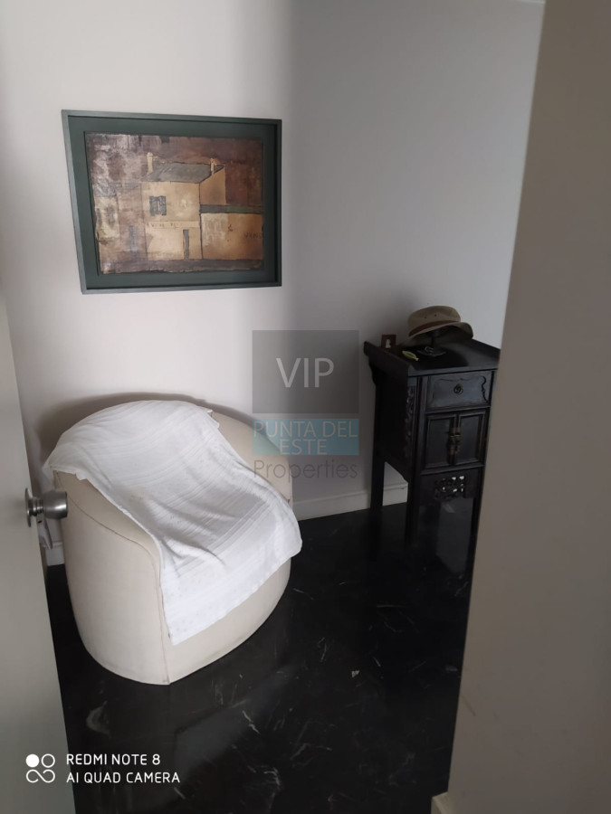 Apartamento ID.934 - Vendo departamento amplio de 3 dormitorios y dependencia con vista al mar