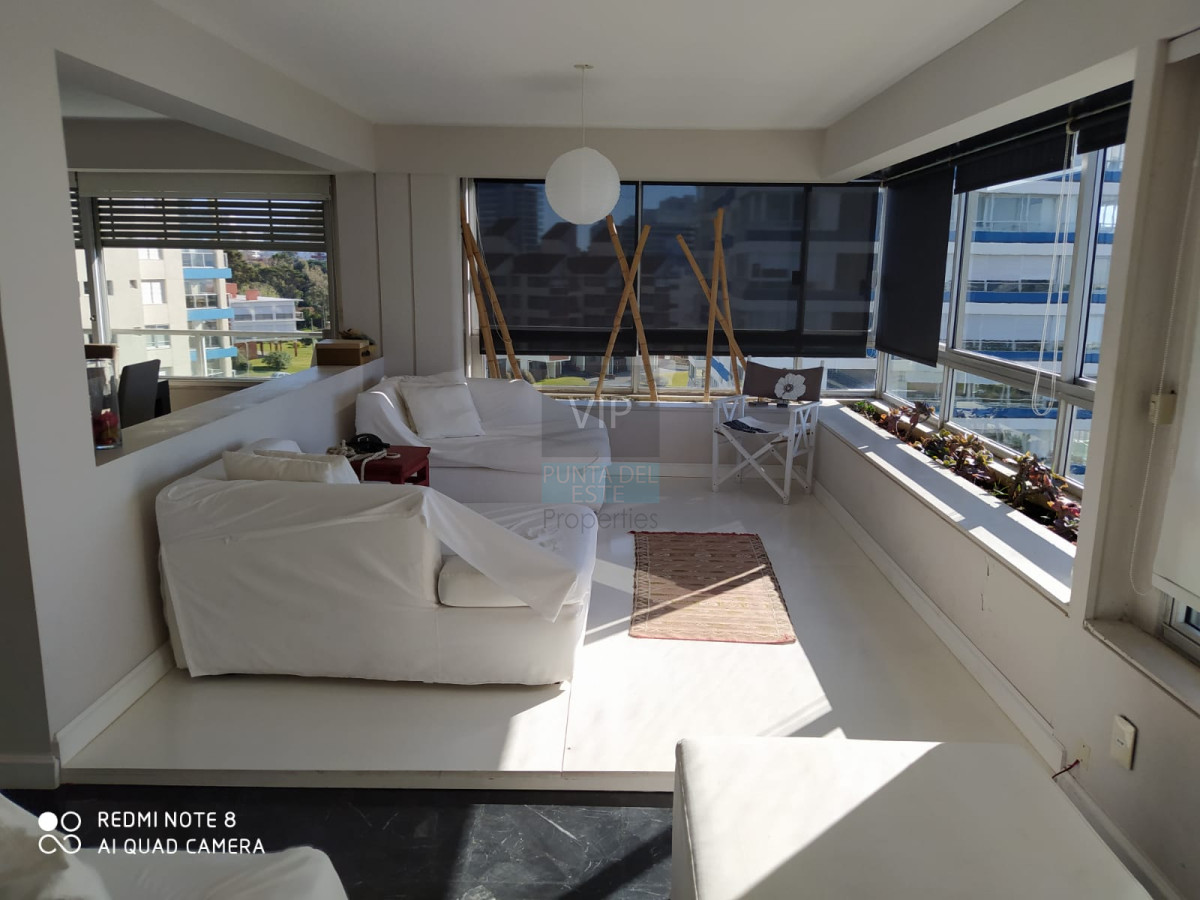 Apartamento ID.934 - Vendo departamento amplio de 3 dormitorios y dependencia con vista al mar