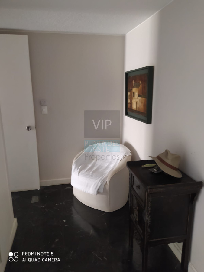 Apartamento ID.934 - Vendo departamento amplio de 3 dormitorios y dependencia con vista al mar