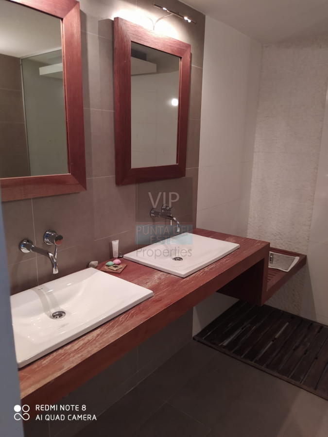 Apartamento ID.934 - Vendo departamento amplio de 3 dormitorios y dependencia con vista al mar