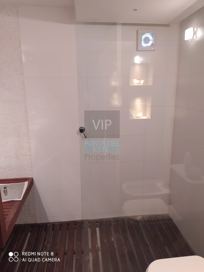 Apartamento ID.934 - Vendo departamento amplio de 3 dormitorios y dependencia con vista al mar