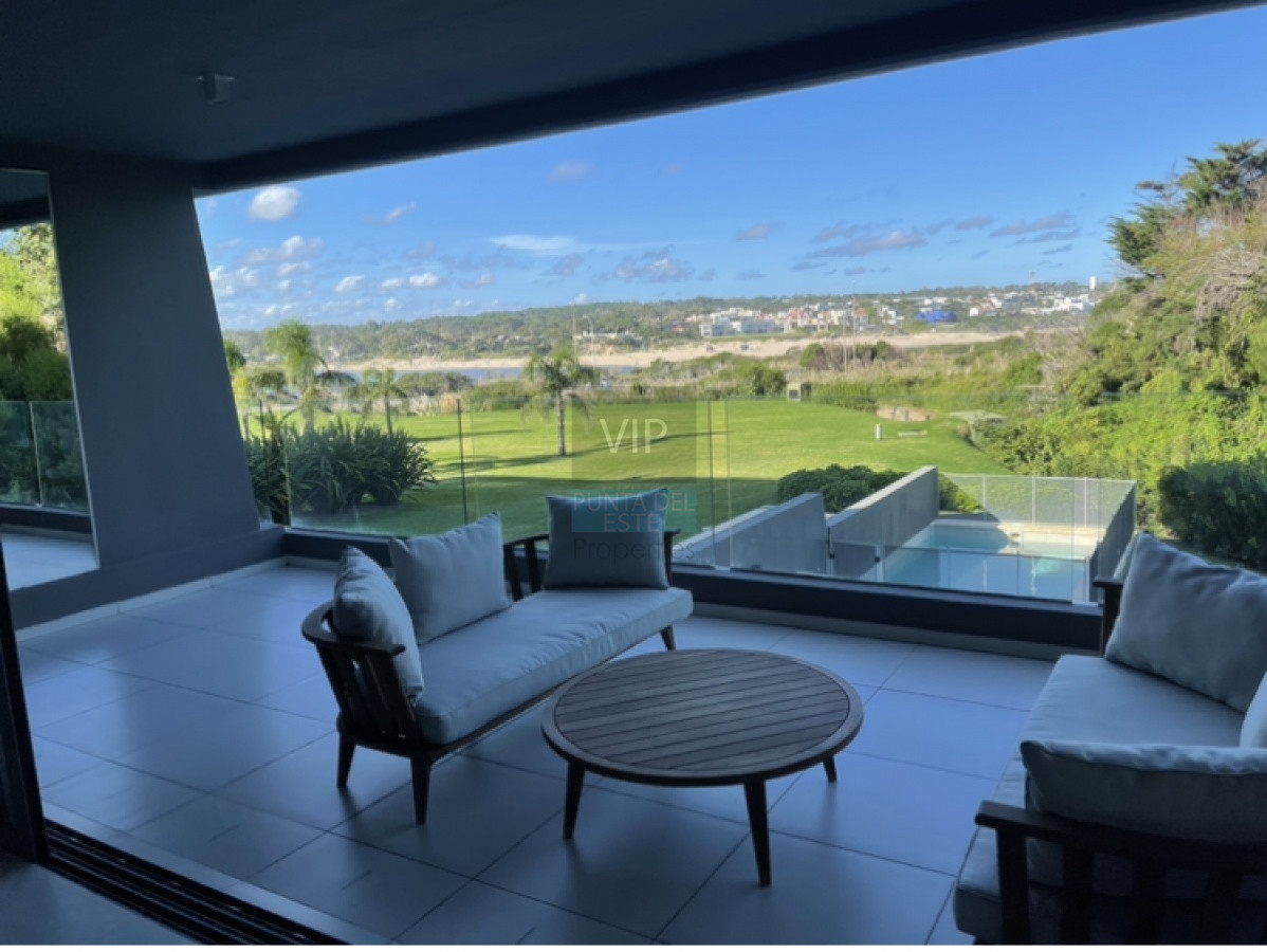 Venta apartamento 3 dormitorios en la Brava