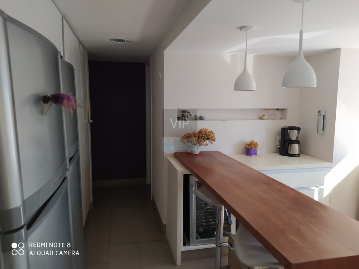 Apartamento ID.934 - Vendo departamento amplio de 3 dormitorios y dependencia con vista al mar