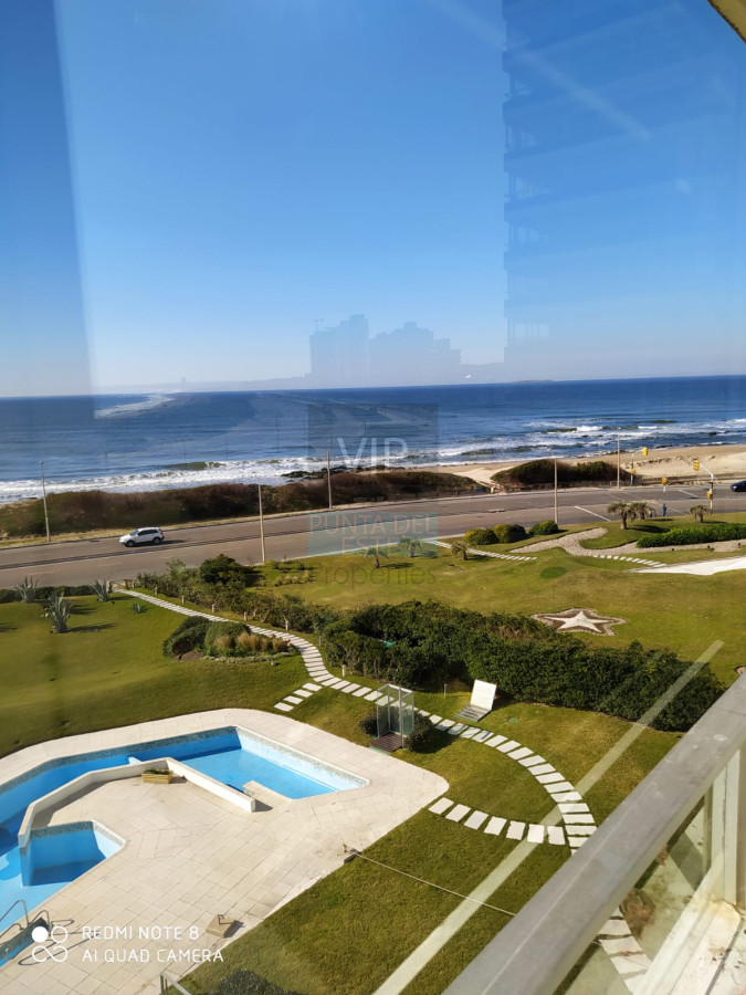 Apartamento ID.934 - Vendo departamento amplio de 3 dormitorios y dependencia con vista al mar