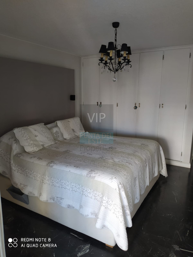 Apartamento ID.934 - Vendo departamento amplio de 3 dormitorios y dependencia con vista al mar