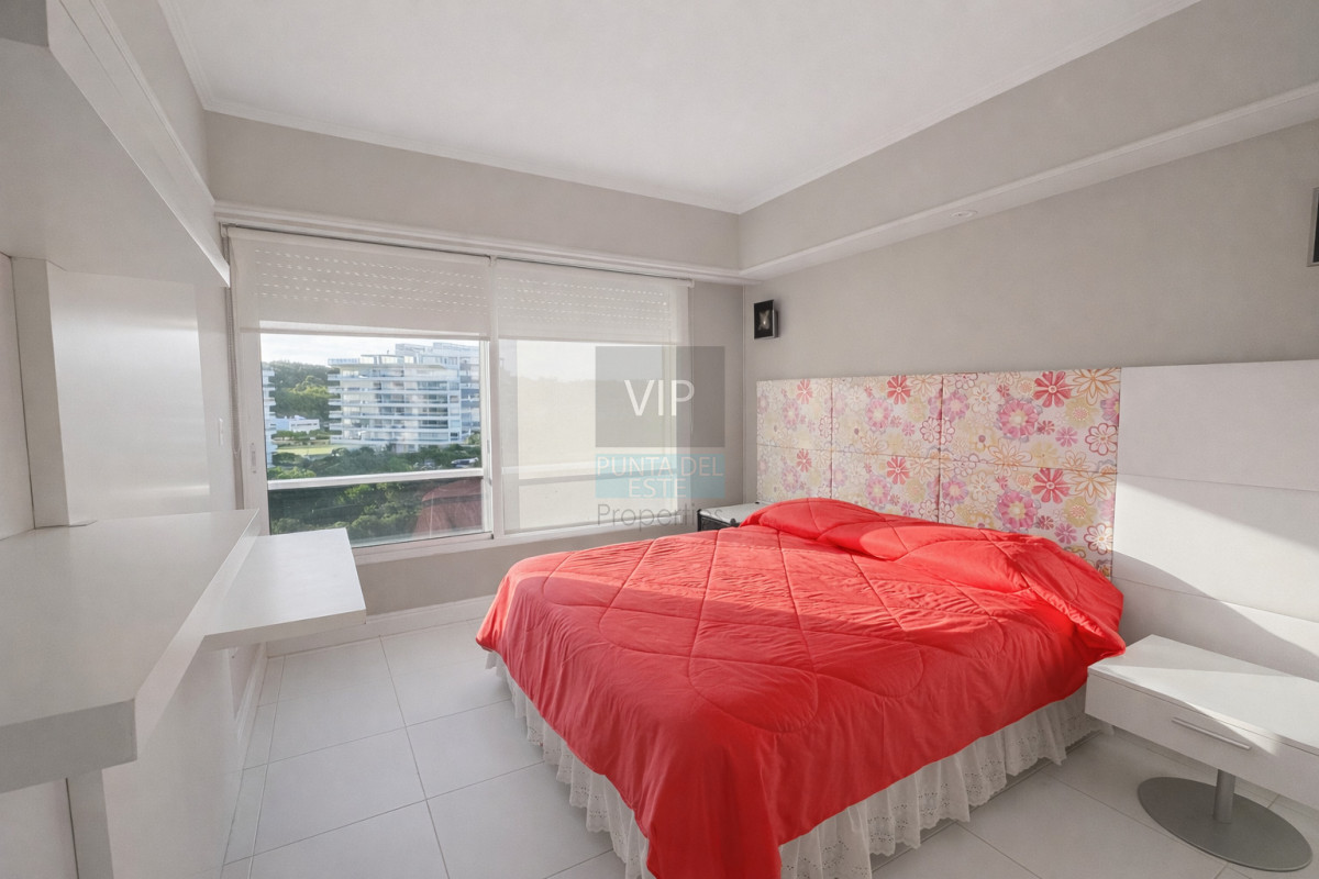 Apartamento ID.2753 - Triplex frente al mar en Playa Brava con terrazas, jacuzzi y departamento de huéspedes independiente
