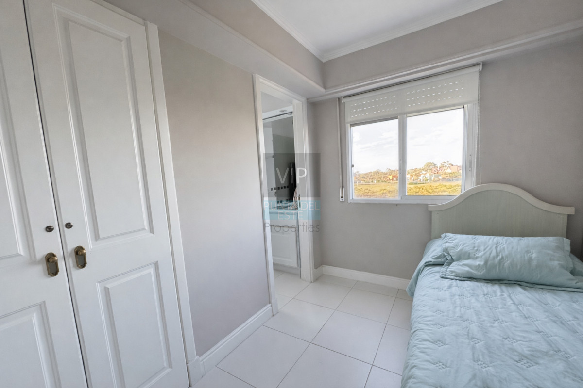 Apartamento ID.2753 - Triplex frente al mar en Playa Brava con terrazas, jacuzzi y departamento de huéspedes independiente