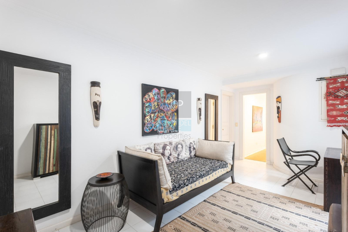 Apartamento ID.2745 - Apartamento de 4 dormitorios con vista en el Puerto de Punta del Este