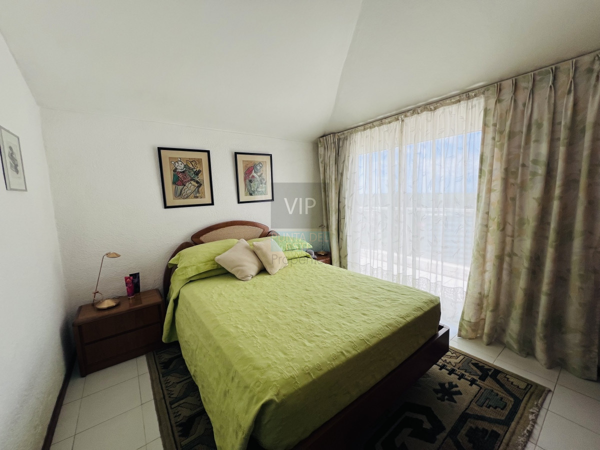 Apartamento ID.1002 - Penthouse en venta en Punta del Este con vista 