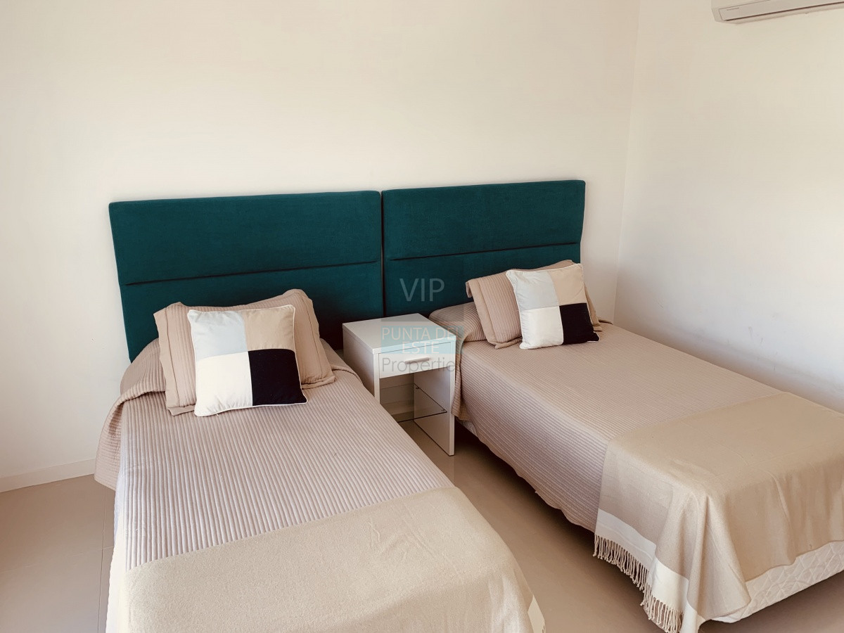 Apartamento ID.505 -  Penthouse de 3 dormitorios en playa mansa