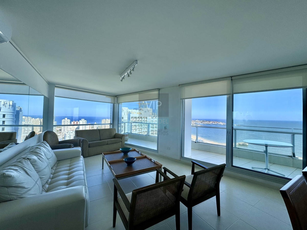 Apartamento ID.2228 - Oportunidad - Apartamento 3 dormitorios con vista al mar Playa Mansa - Punta del Este