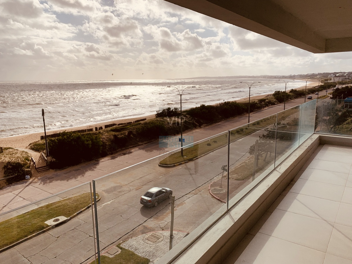 Apartamento ID.505 -  Penthouse de 3 dormitorios en playa mansa