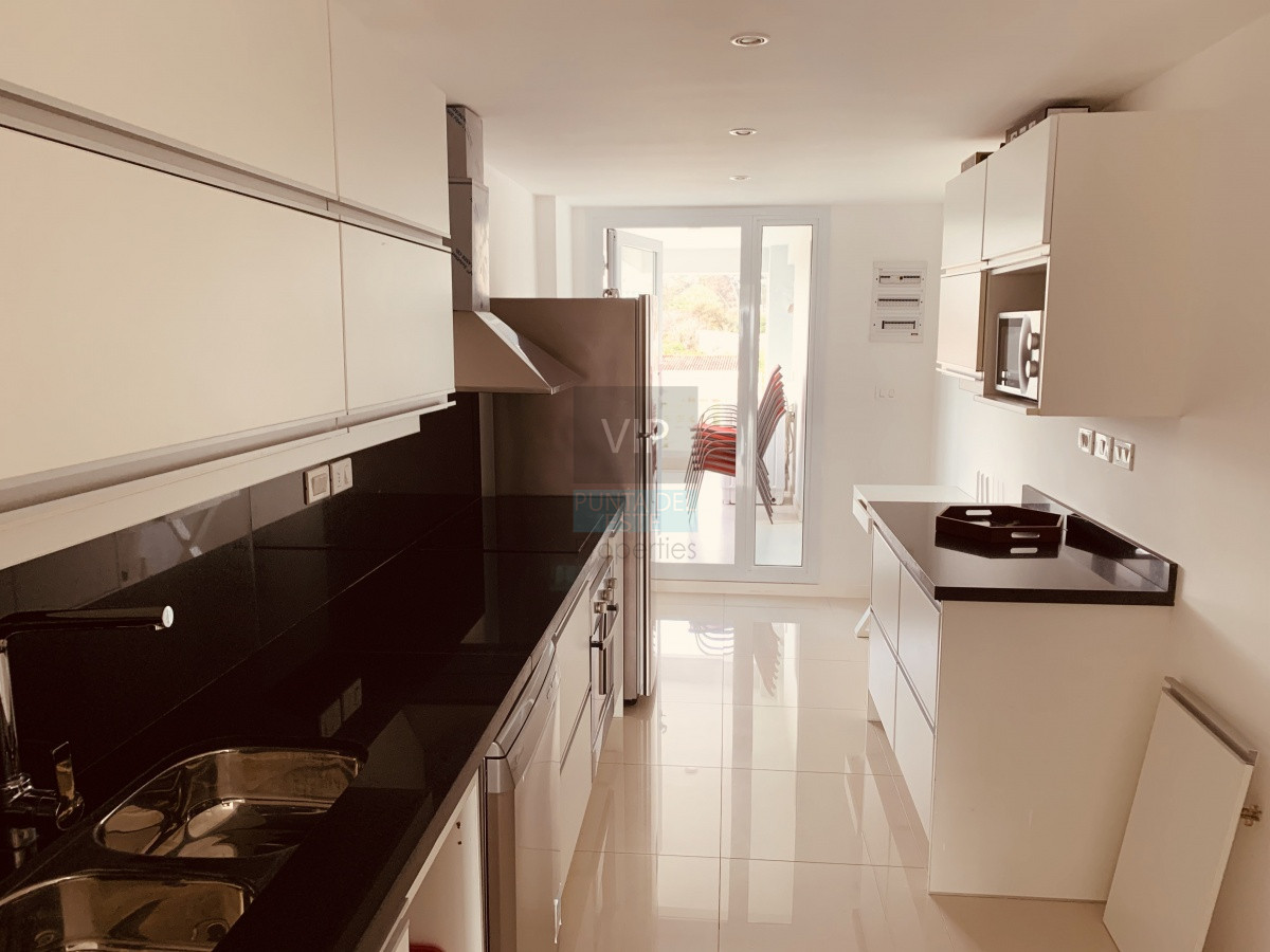 Apartamento ID.505 -  Penthouse de 3 dormitorios en playa mansa