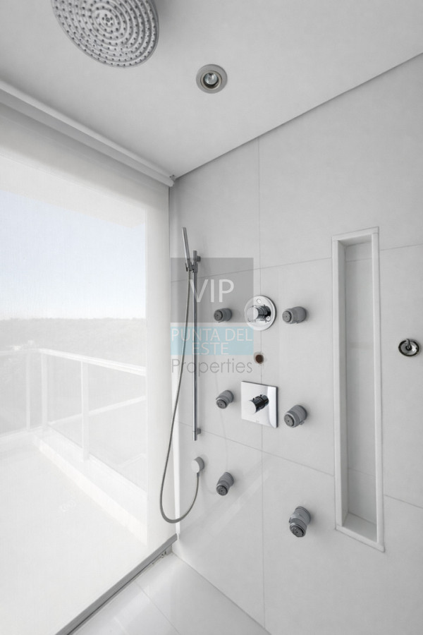 Apartamento ID.2750 - Penthouse exclusivo en Edificio Mythos | Vista plena al mar