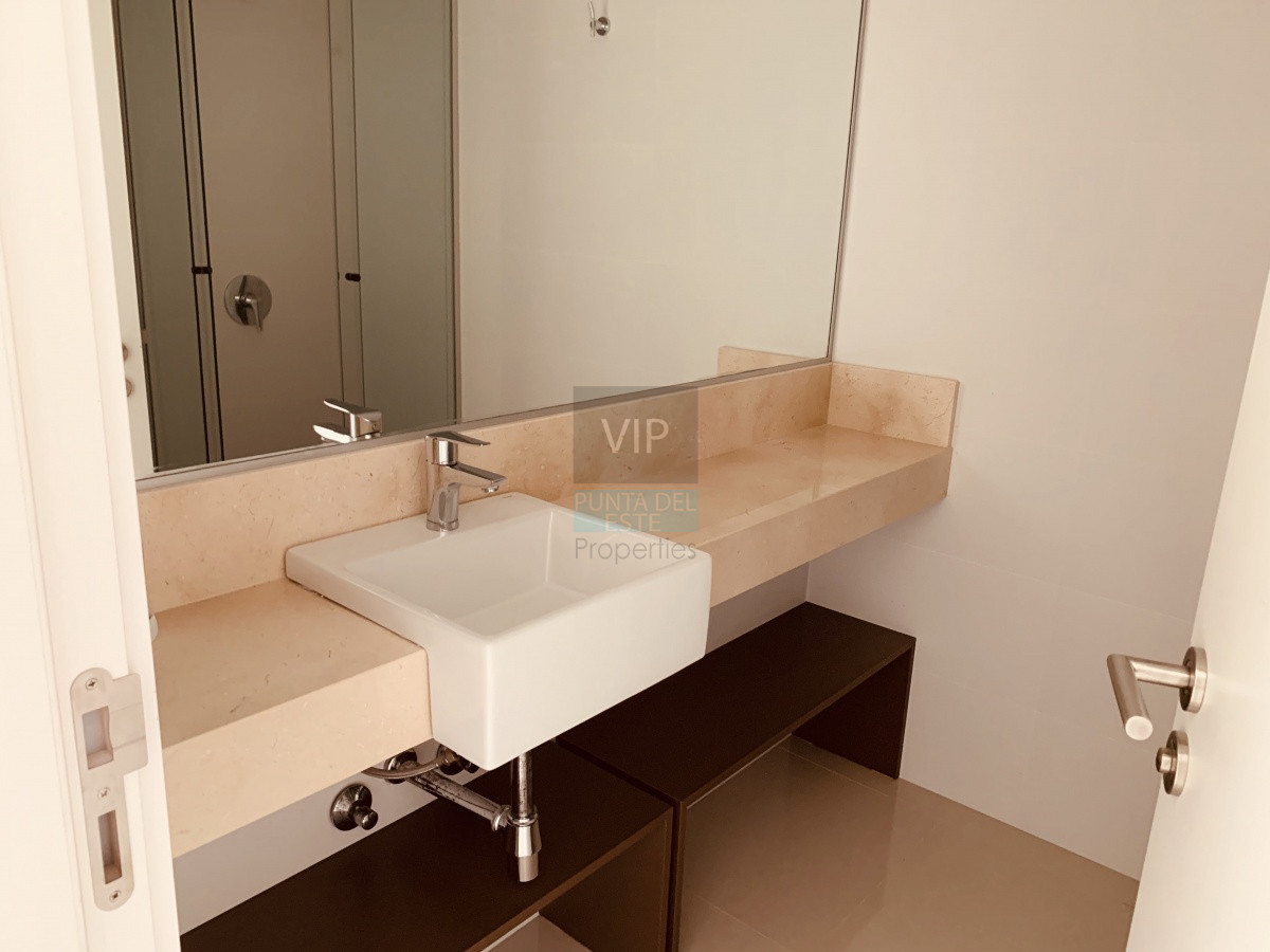 Apartamento ID.505 -  Penthouse de 3 dormitorios en playa mansa